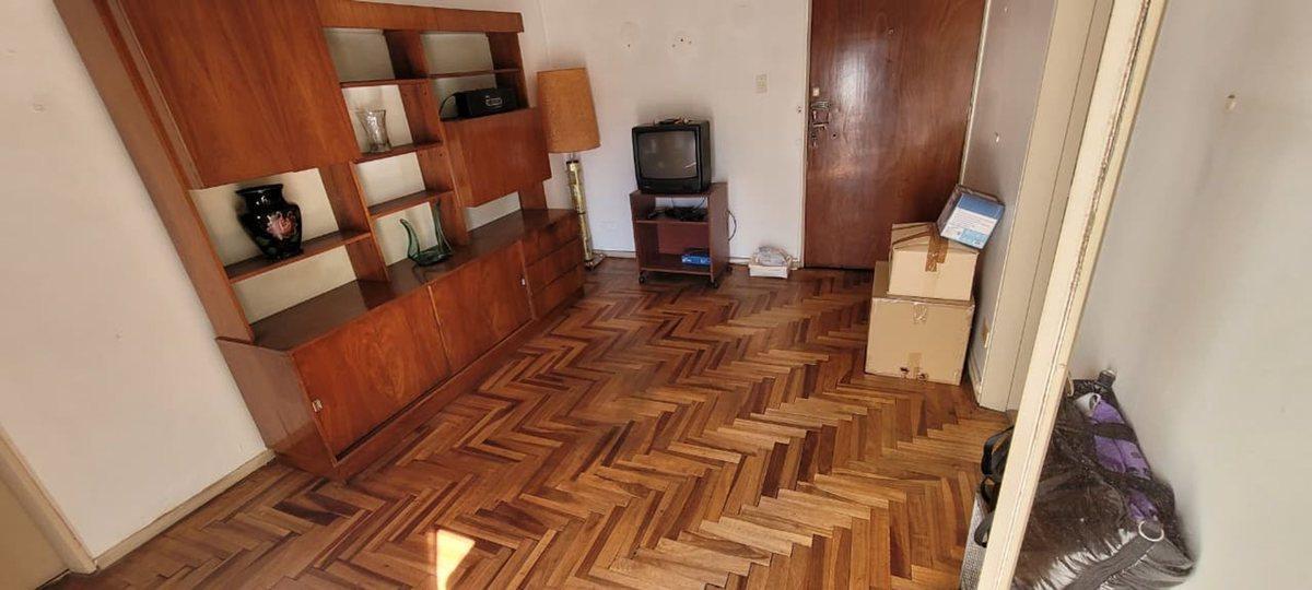 Foto de DEPARTAMENTO 2 AMBIENTES CONTRAFRENTE CON COCHERA, imagen 4