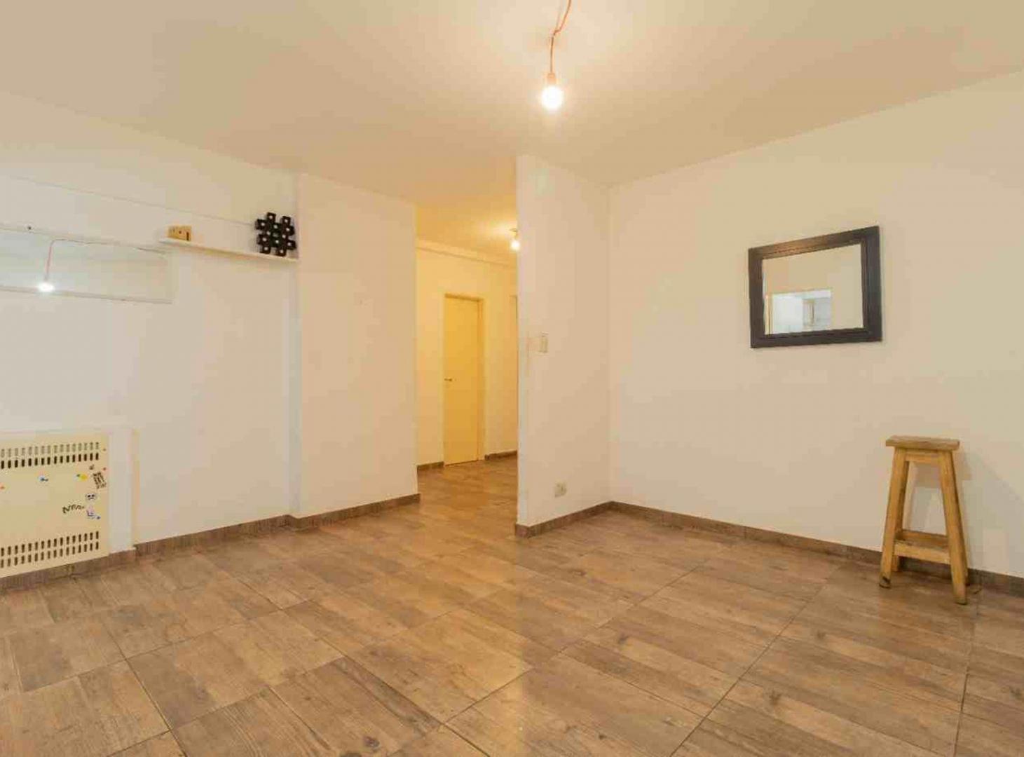 Foto de 2 ambientes con patio en Av Cordoba - OPORTUNIDAD, imagen 2