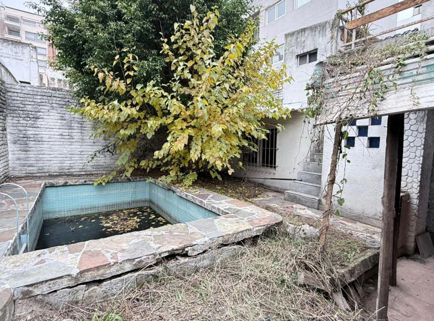 Foto de VENDE PH A REFACCIONAR 4 AMB CON PILETA, imagen 3