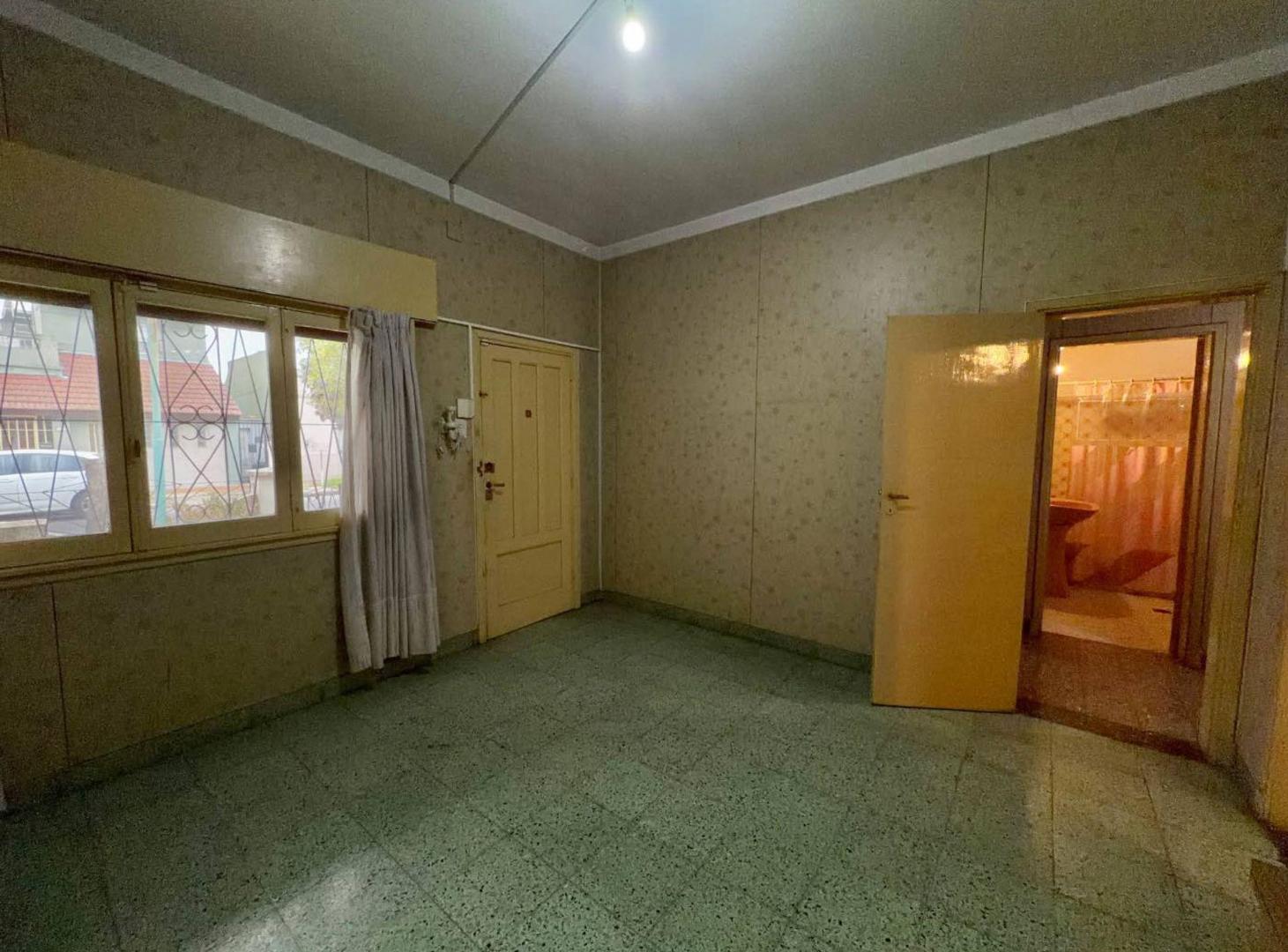 Foto de CASA EN VENTA 3 AMB - PALOMAR, imagen 2