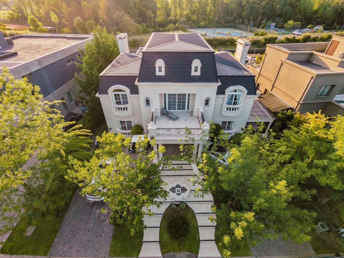 Foto de Residencia Premium Frente al Río – El Yacht, imagen 1