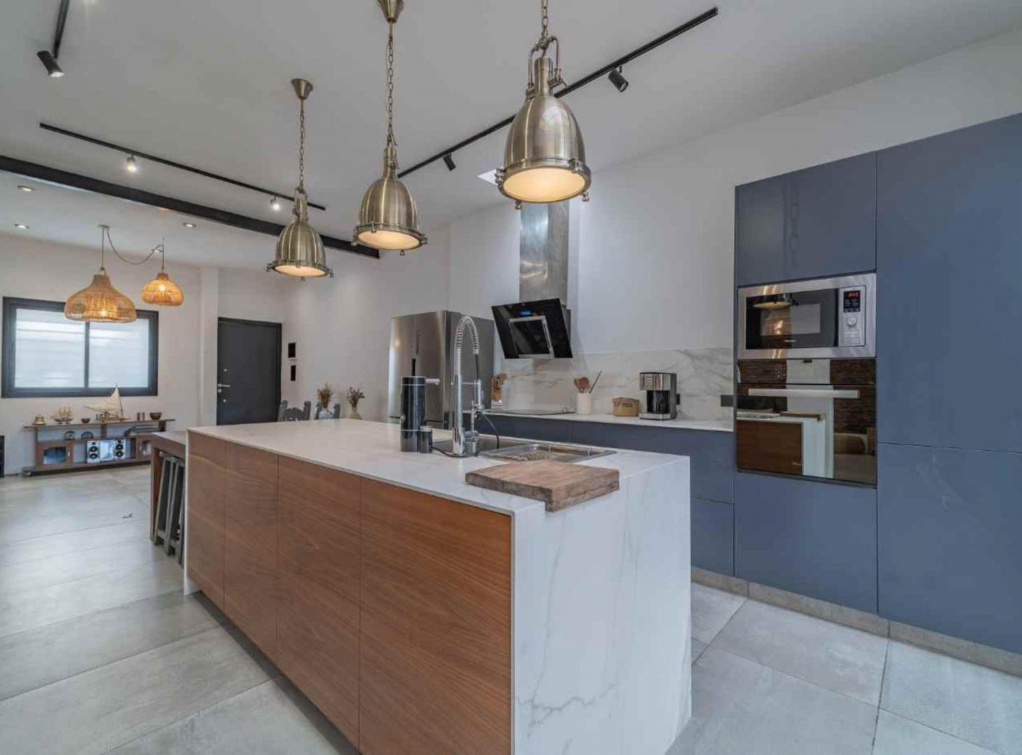 Foto de CASA VENTA BARRACAS 5 AMB JARDIN PARRILLA TERRAZA, imagen 2