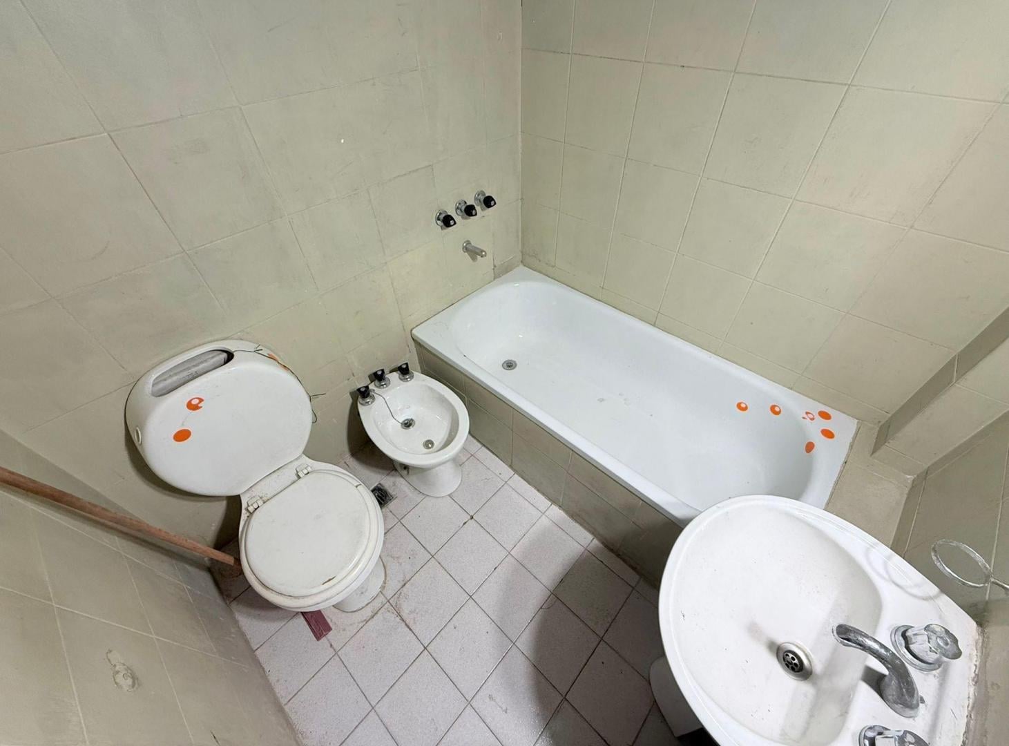 Foto de VENDE mono amb 1er piso Av Cordoba, imagen 5