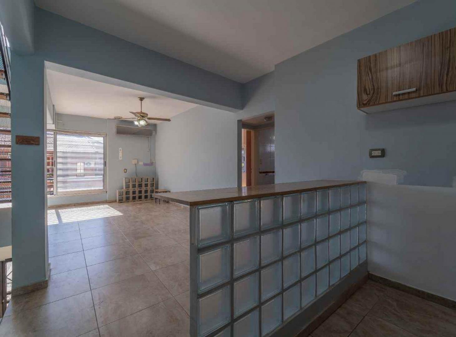 Foto de VENTA 4 amb C/balcon terraza 120m2 tot, imagen 3