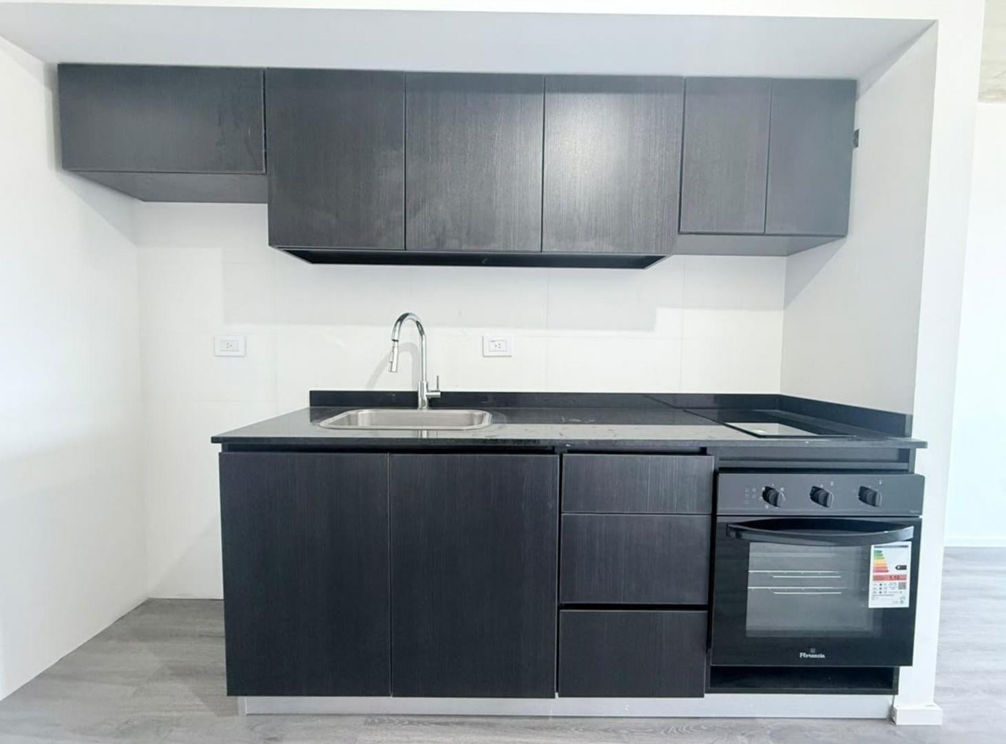 Foto de VENDE 2 AMB A ESTRENAR DEVOTO !, imagen 3