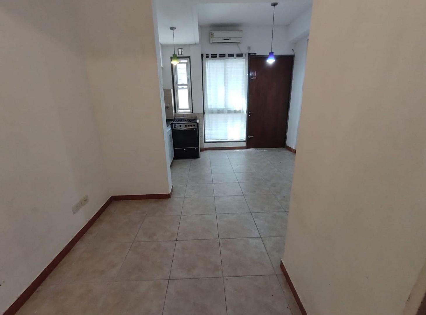Foto de LOCAL EQUIPADO COMO MONOAMBIENTE, imagen 2