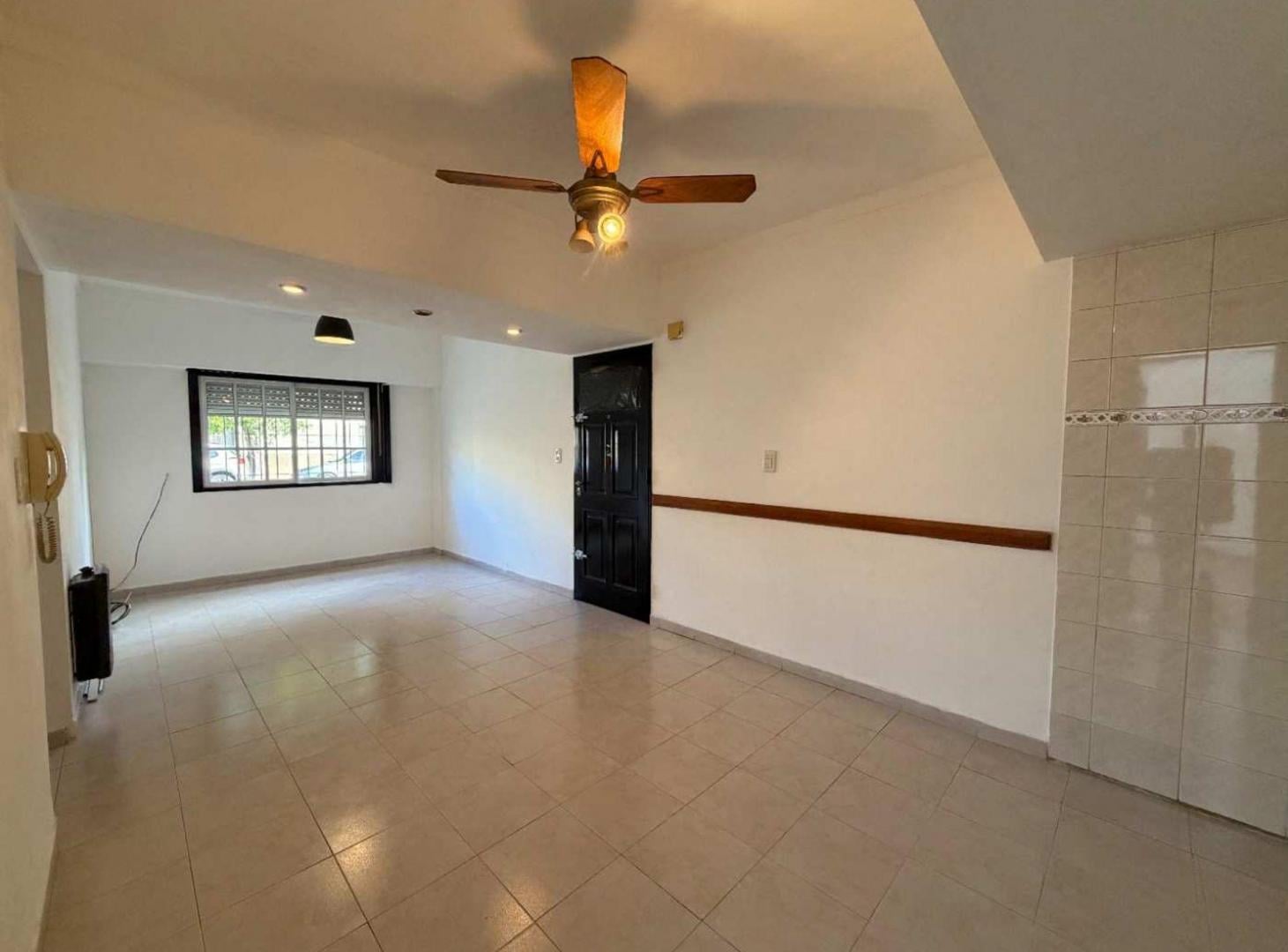Foto de VENTA PH 3 AMB. C/PATIO - VELEZ SARSFIELD, imagen 5