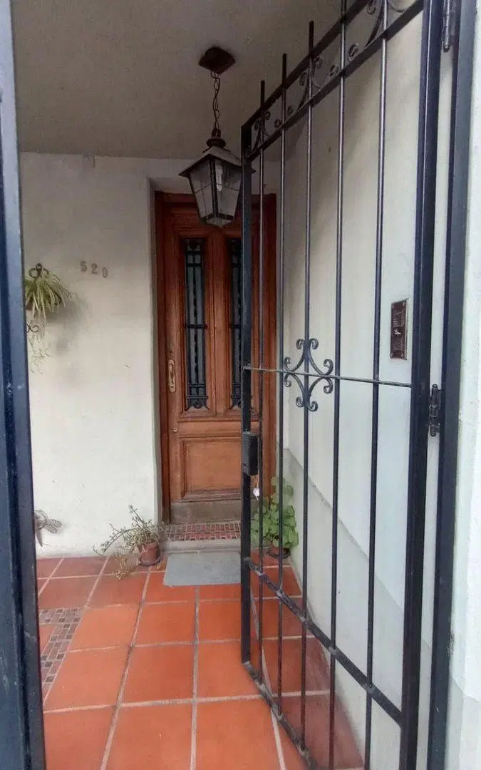 VENTA CASA 5 AMB LINIERS REFACCIONADA 4