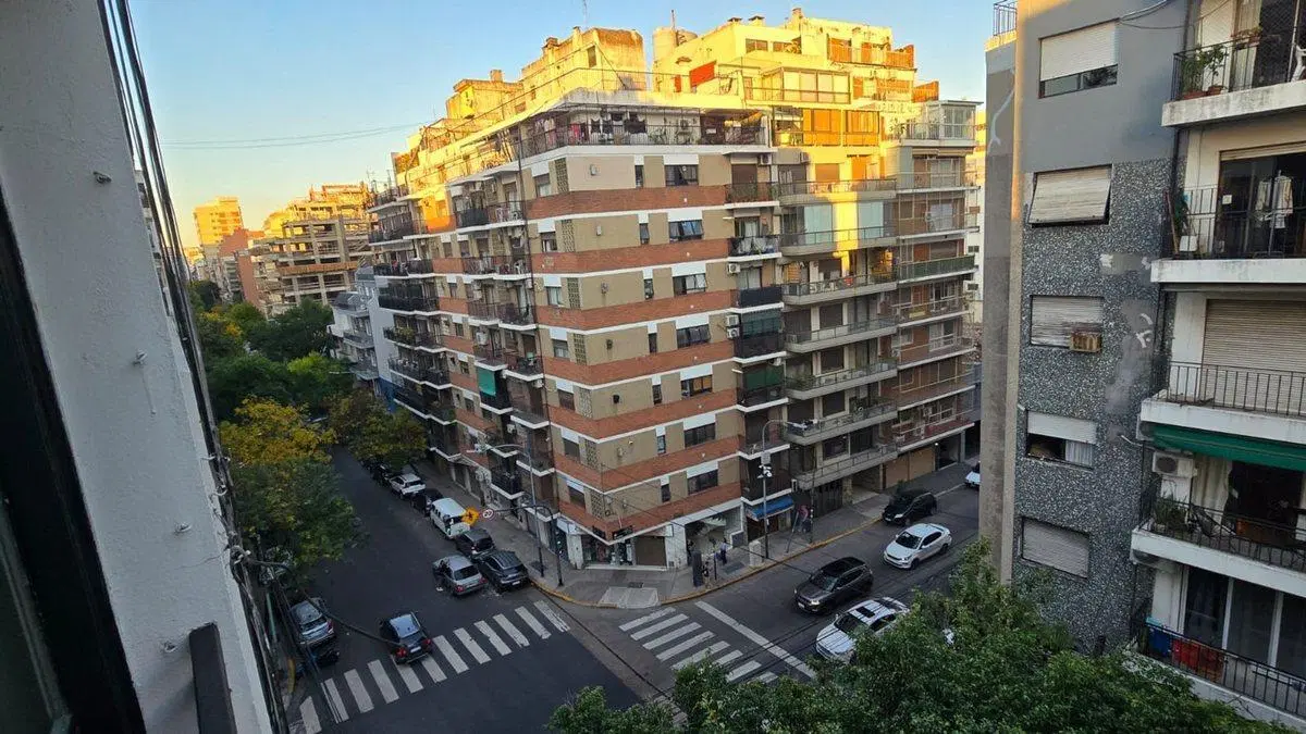 VENTA DEPARTAMENTO 3 AMB + DEPENDENCIA CABALLITO 2