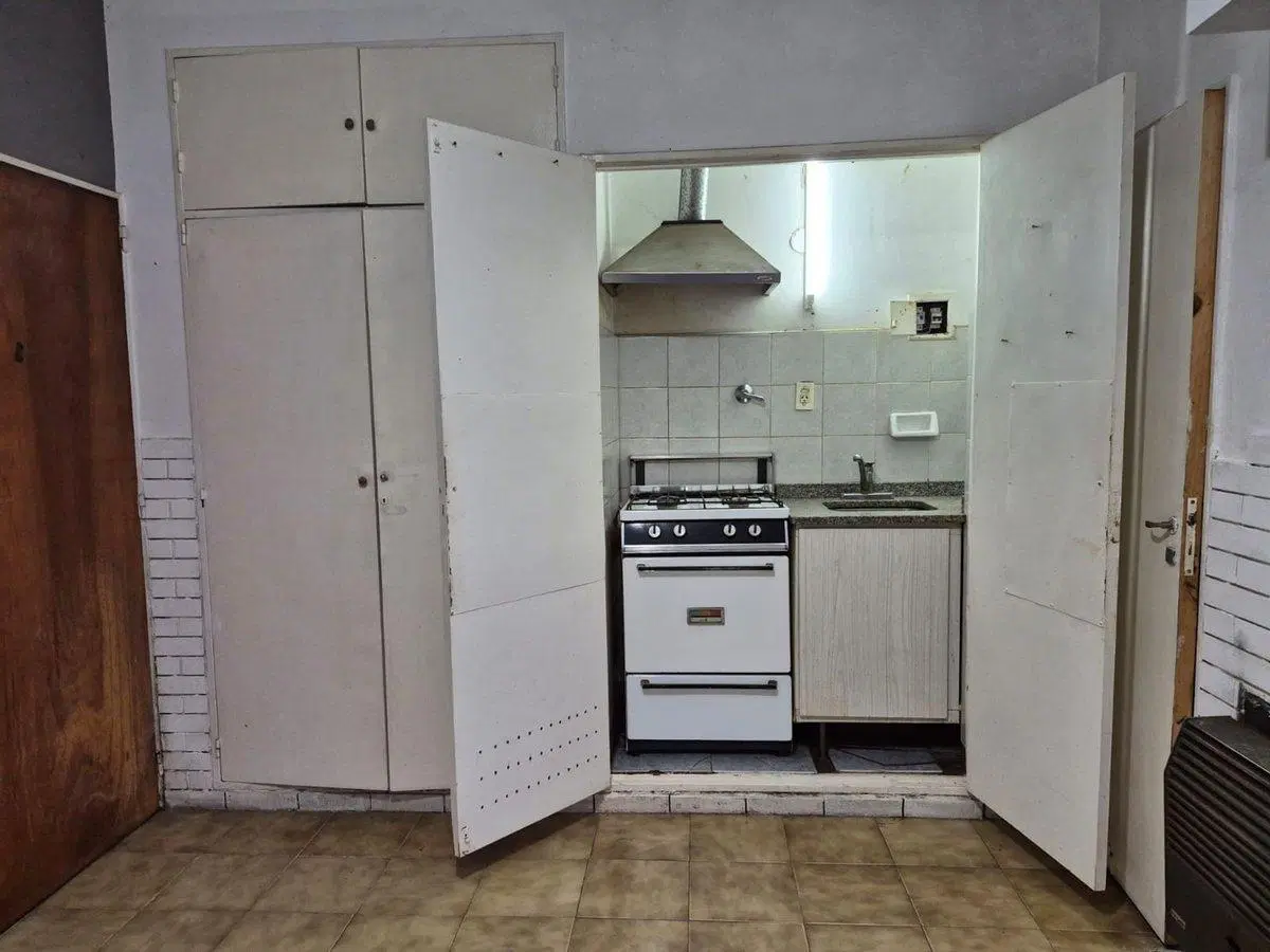 VENTA PH MONOAMBIENTE ALMAGRO PATIO BAJAS EXPENSAS 4