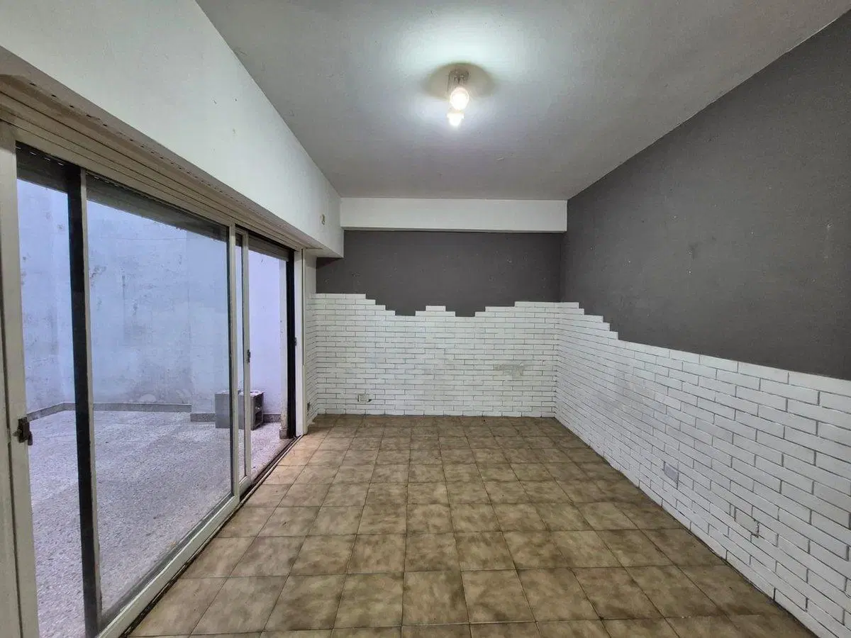 VENTA PH MONOAMBIENTE ALMAGRO PATIO BAJAS EXPENSAS 2