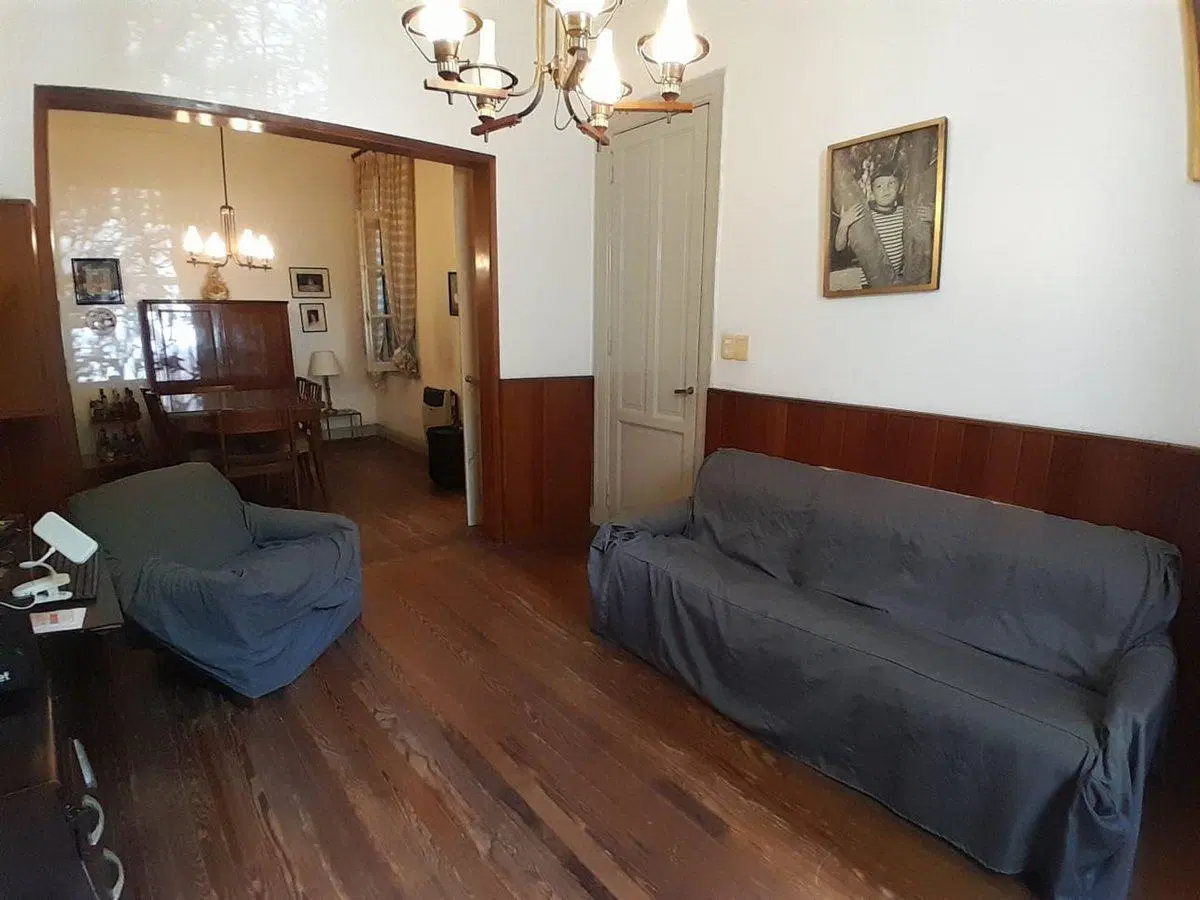 VENTA CASA RESIDENCIAL 5 AMB/COCHERA REFACCIONAR 2