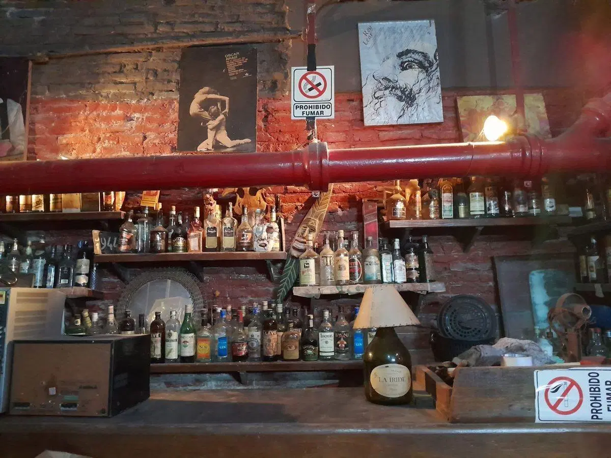 VENTA LOCAL AV CORRIENTES Y RIOBAMBA - BAR 4