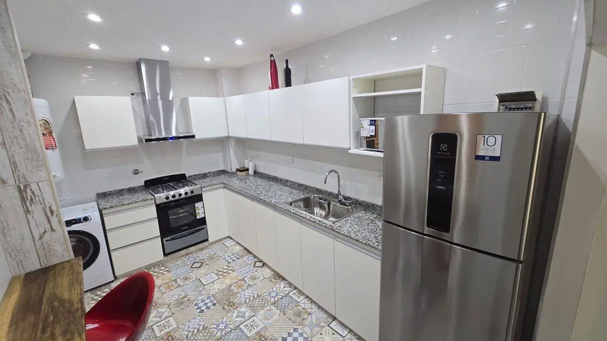 VENTA DEPTO 3 AMB RECICLADO A NUEVO C/PATIO FLORES 2