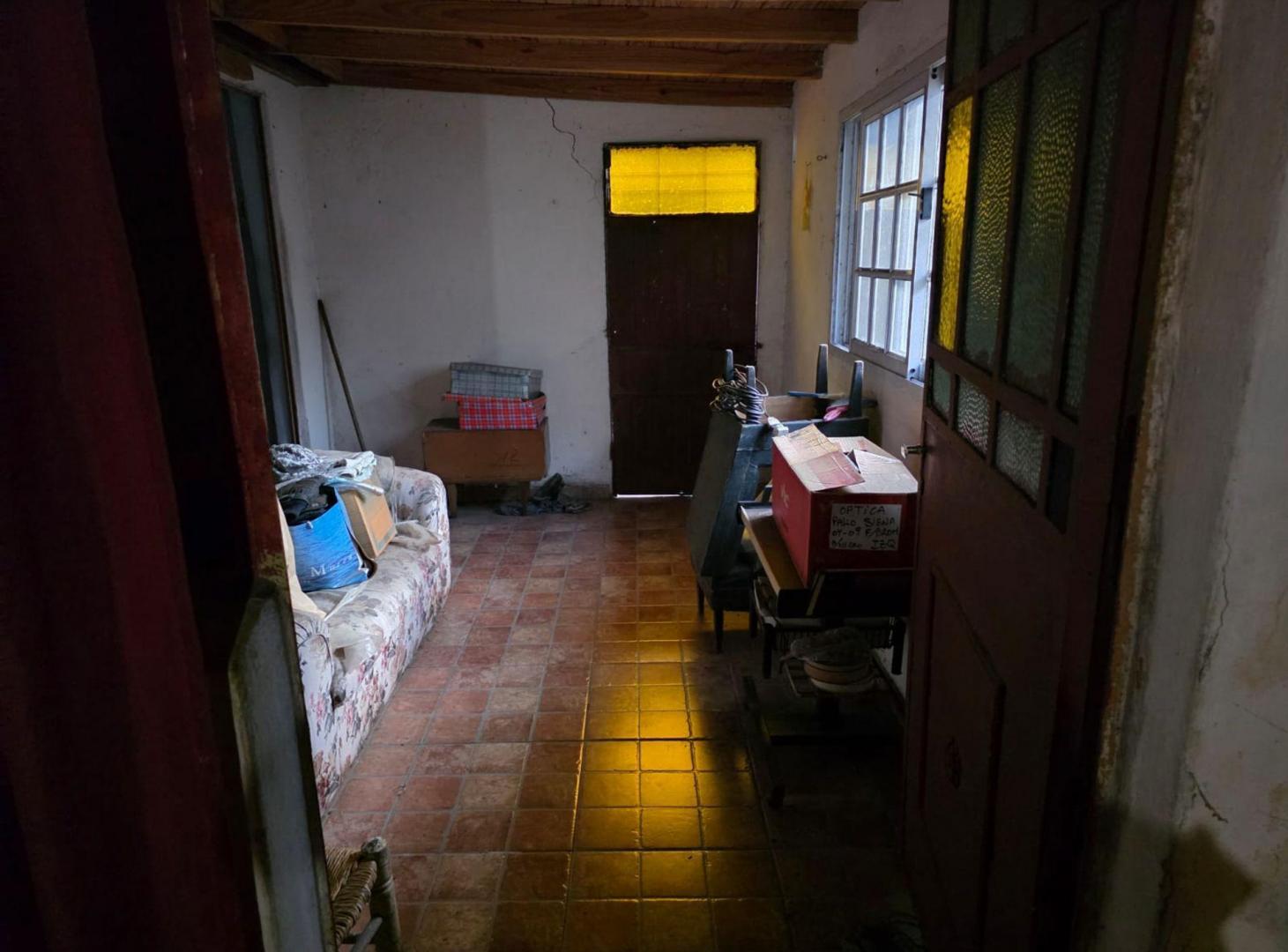 VENTA CASA 3 AMB RAMOS MEJIA A REFACCIONAR