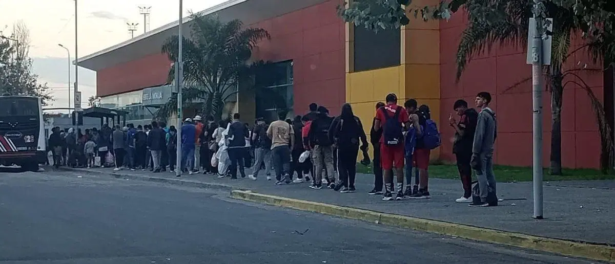 LOCAL EN TERMINAL DE COLECTIVOS DE PUENTE LA NORIA 4
