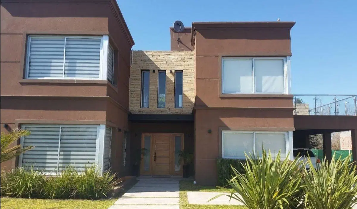 VENTA CASA 5 AMB. COUNTRY LAS PERDICES 2