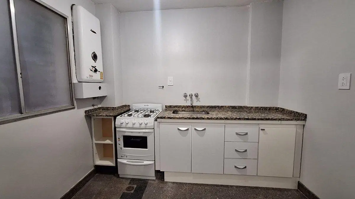 VENTA BELGRANO 3 AMB C/BALCON Pque de INNOVACION 4