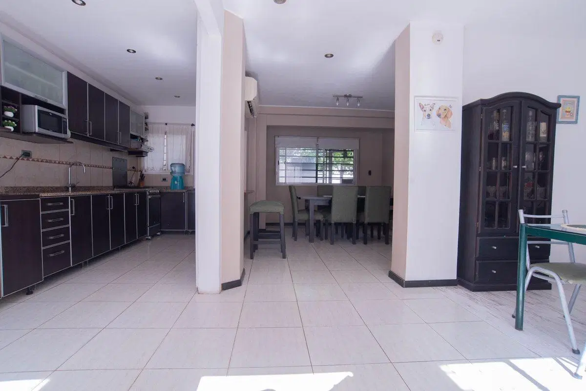 VENTA CASA 5AMB S.LUGARES PATIO-PARRI-COCHER-PROOM 4