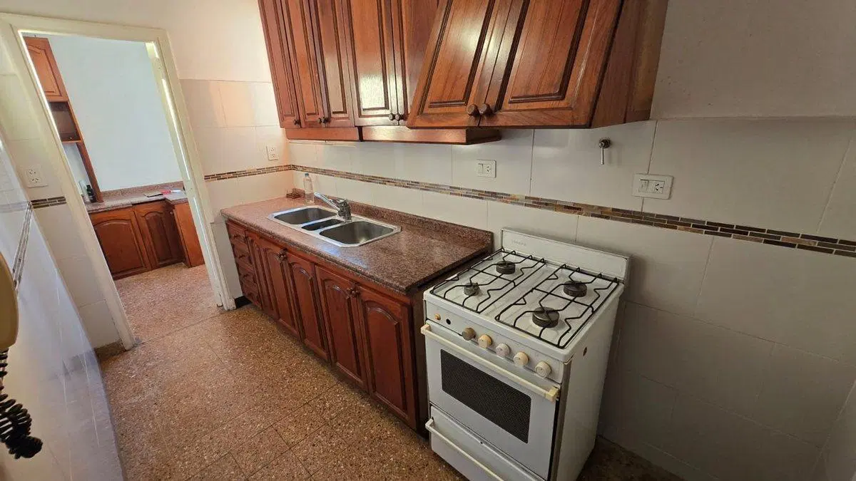 VENTA DEPARTAMENTO 3 AMB + DEPENDENCIA CABALLITO 4