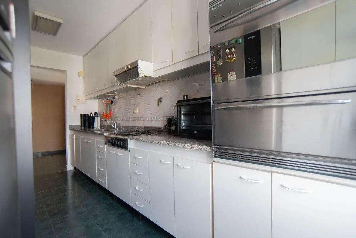 VENTA DEPTO 5 AMB C/BALCON y COCHERA V. CRESPO 2