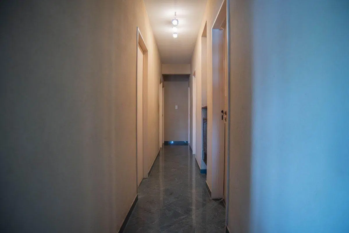 VENTA DEPTO 5 AMB C/BALCON y COCHERA V. CRESPO 4