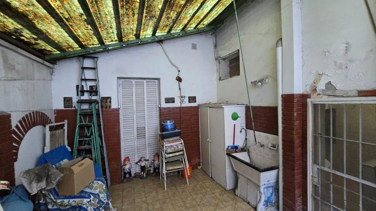 VENTA CASA 4/5 AMB. FLORES LOTE PROPIO 2 PLANTAS 5