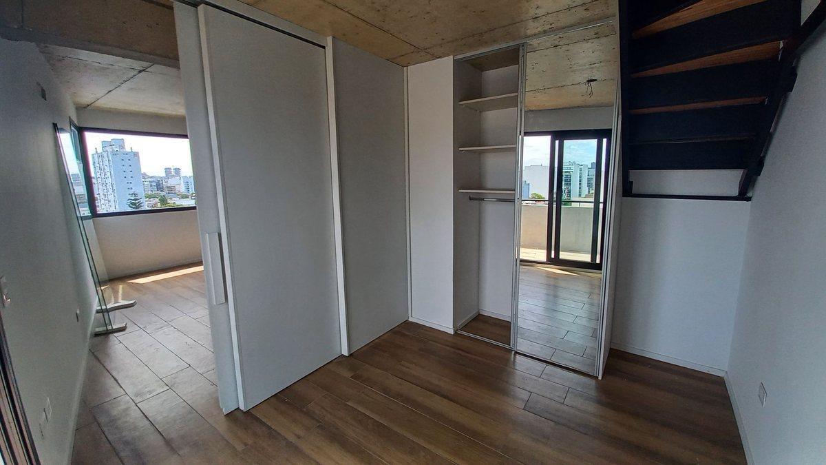Foto de VENTA DÚPLEX 3 AMB. CHACARITA BALCÓN TERRAZA FTE., imagen 2