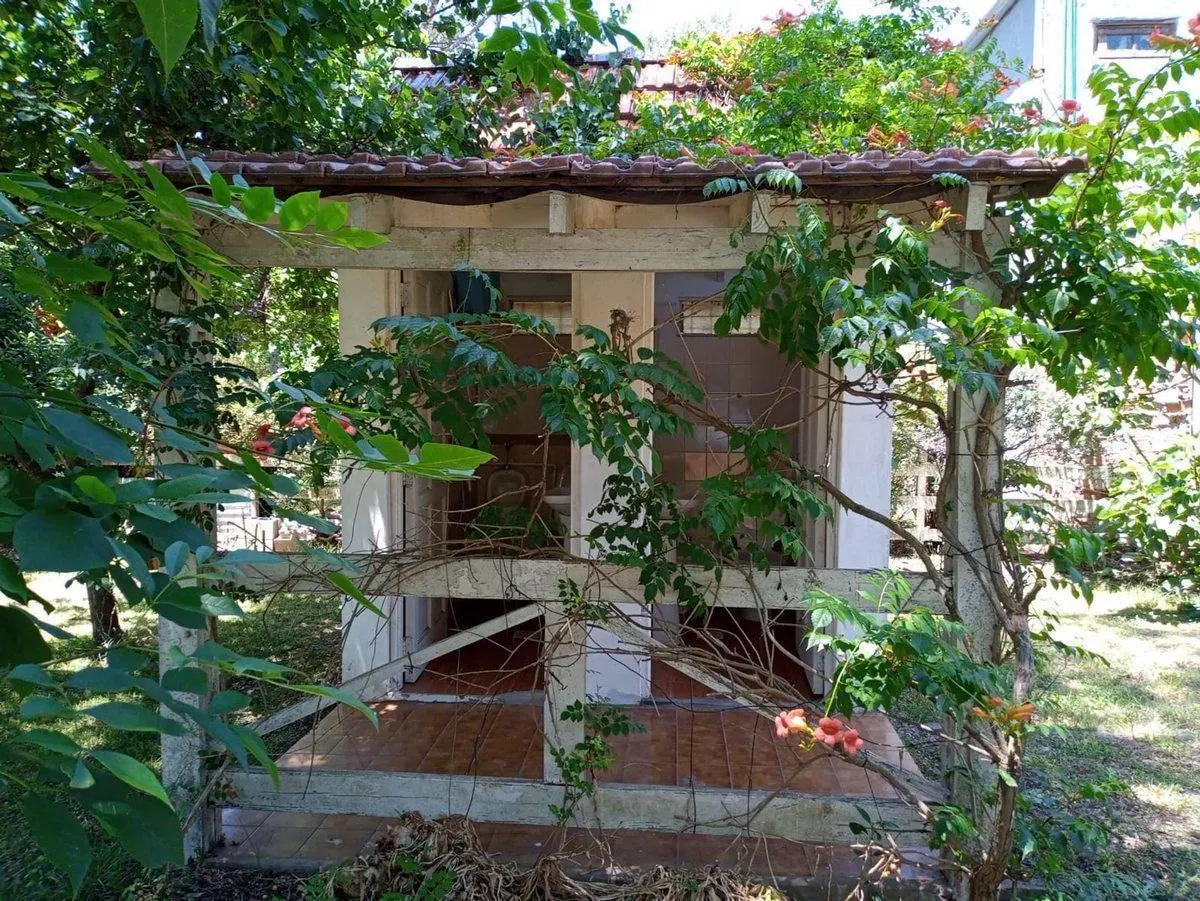VENTA - CASA 3 AMB - PILETA Y PARRILLA - LAG LOBOS 2