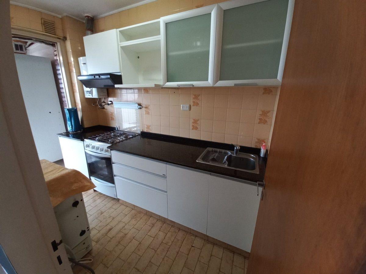 Foto de VENTA DEPTO 2 AMB CHACARITA FRENTE BALCÓN COCHERA, imagen 1