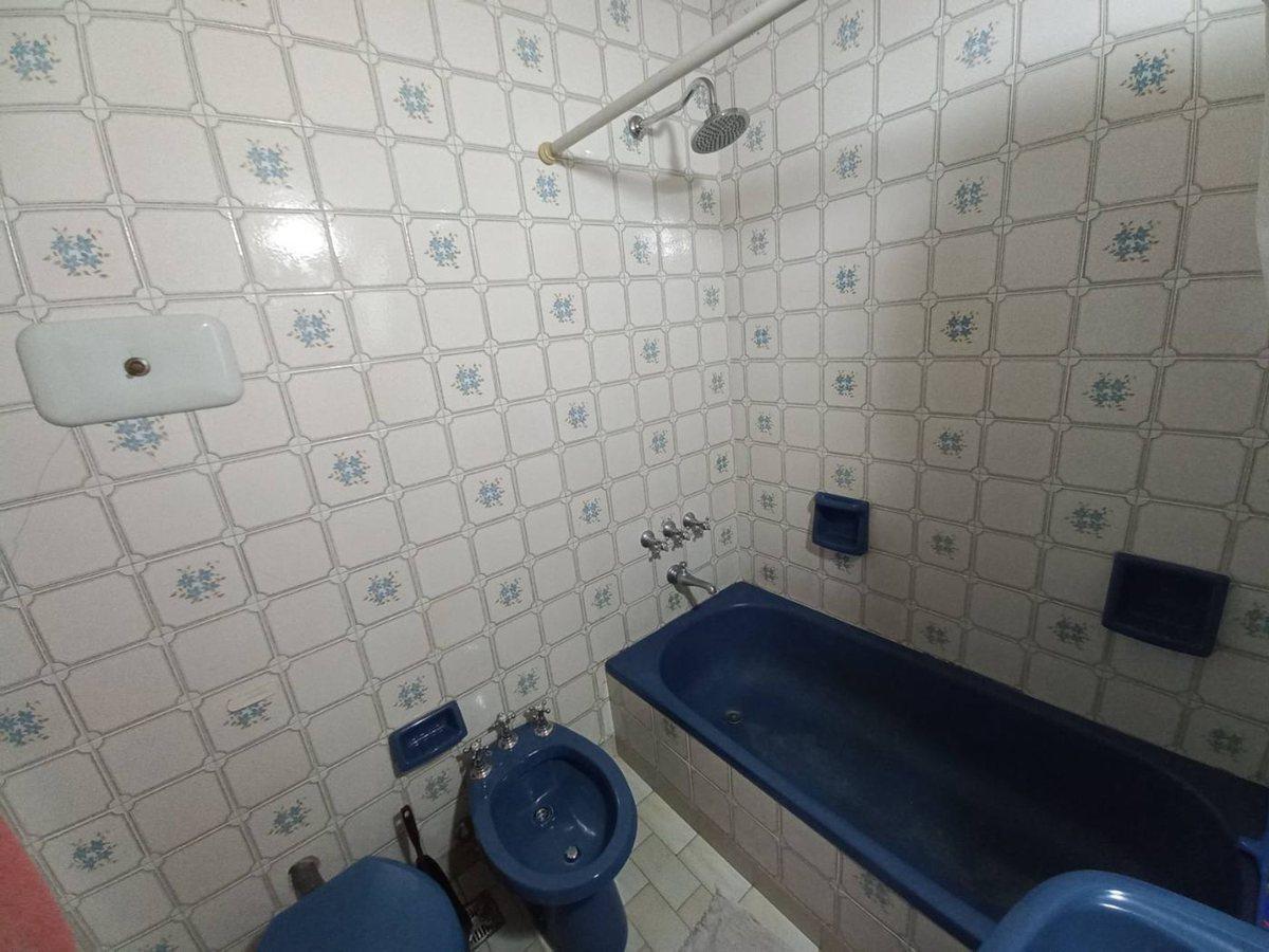 Foto de VENTA DEPTO 2 AMB CHACARITA FRENTE BALCÓN COCHERA, imagen 3