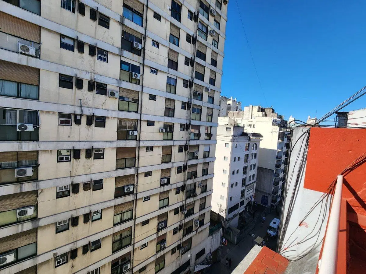 VENTA DEPTO MONOAMB BALCON BALVANERA APTO CREDITO 8