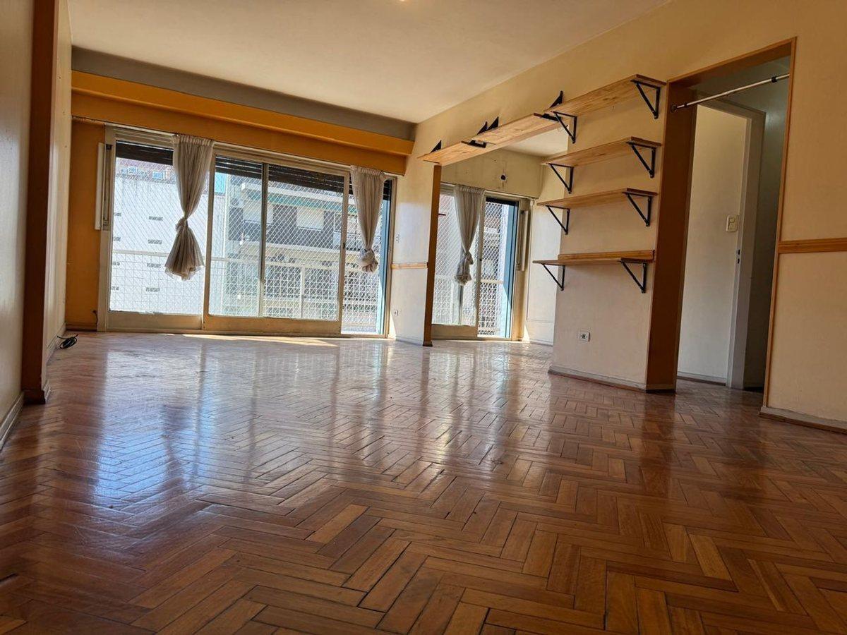 Foto de VENTA DEPTO 3 AMB CABALLITO FRENTE BALCÓN COCHERA, imagen 3