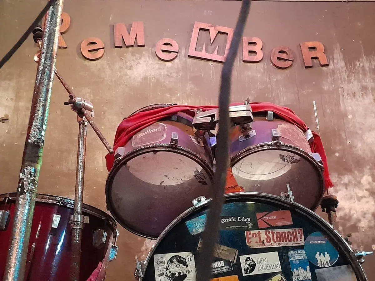 ALQUILER BAR TEMÁTICO ROCKERO CORRIENTES Y CALLAO 4