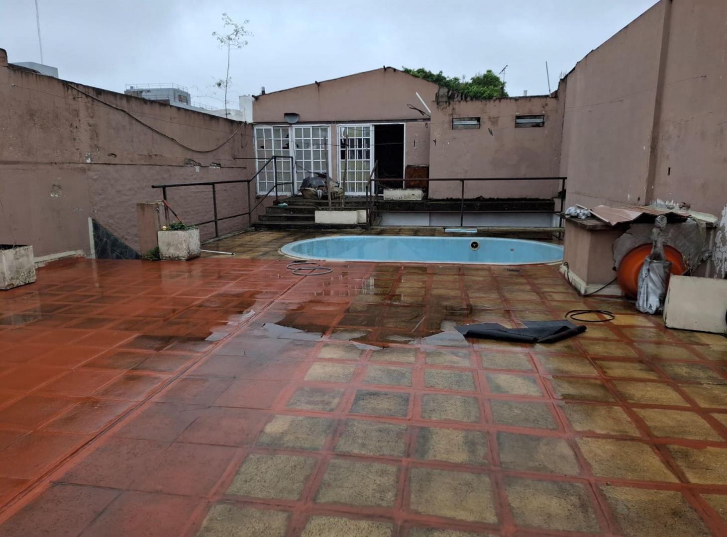 Foto de LOCAL Y DEPOSITO VENTA VILLA MITRE TERRAZA PILETA, imagen 5