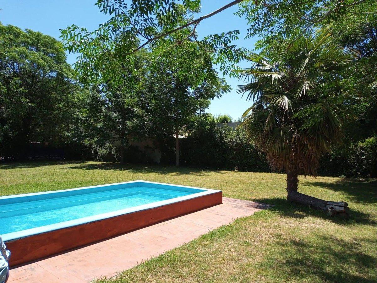 Foto de VENTA - CASA 3 AMB - PILETA Y PARRILLA - LAG LOBOS, imagen 3