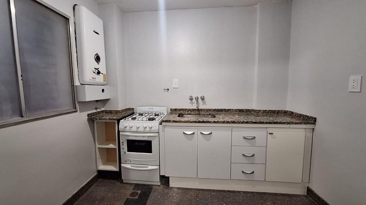 Foto de VENTA BELGRANO 3 AMB C/BALCON Pque de INNOVACION, imagen 3
