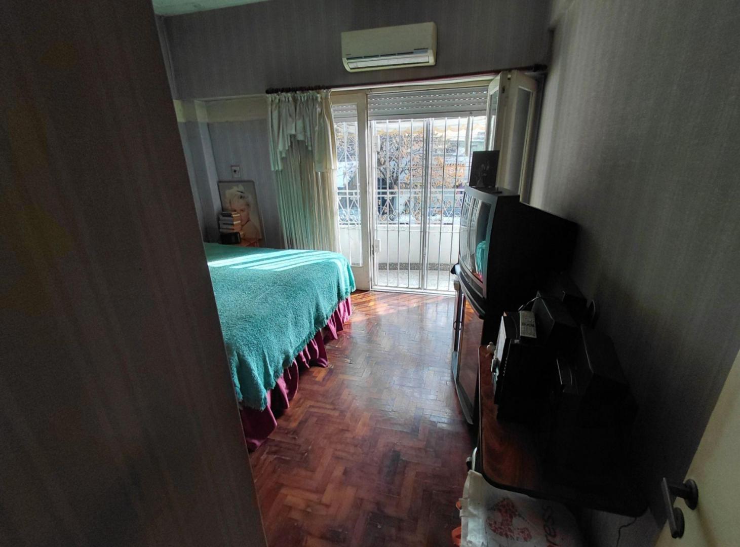 Foto de VENTA PH 3 AMB. PARQUE AVELLANEDA QUINCHO TERRAZA, imagen 3