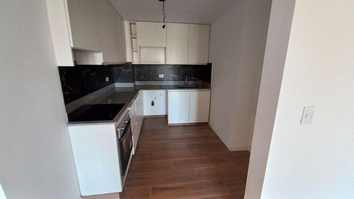 Foto de VENTA 3 AMBIENTES VILLA ORTÚZAR BALCÓN PARRILLA, imagen 2
