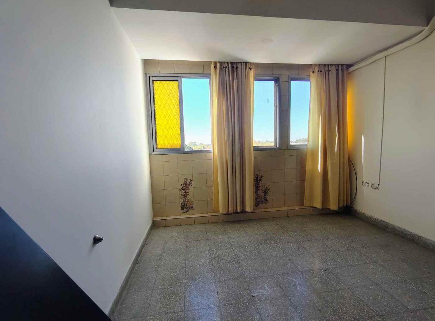 Foto de Venta Depto 3 amb Don Bosco C/Cochera - Luminoso, imagen 4