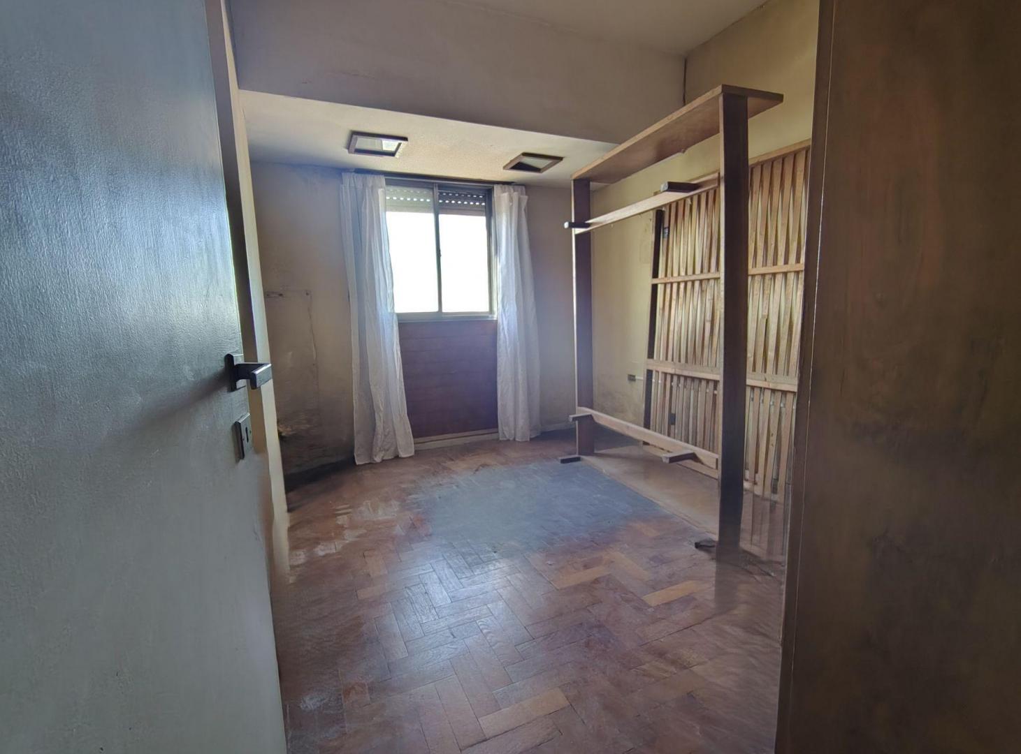 Foto de Venta Depto 3 amb Don Bosco C/Cochera - Luminoso, imagen 2