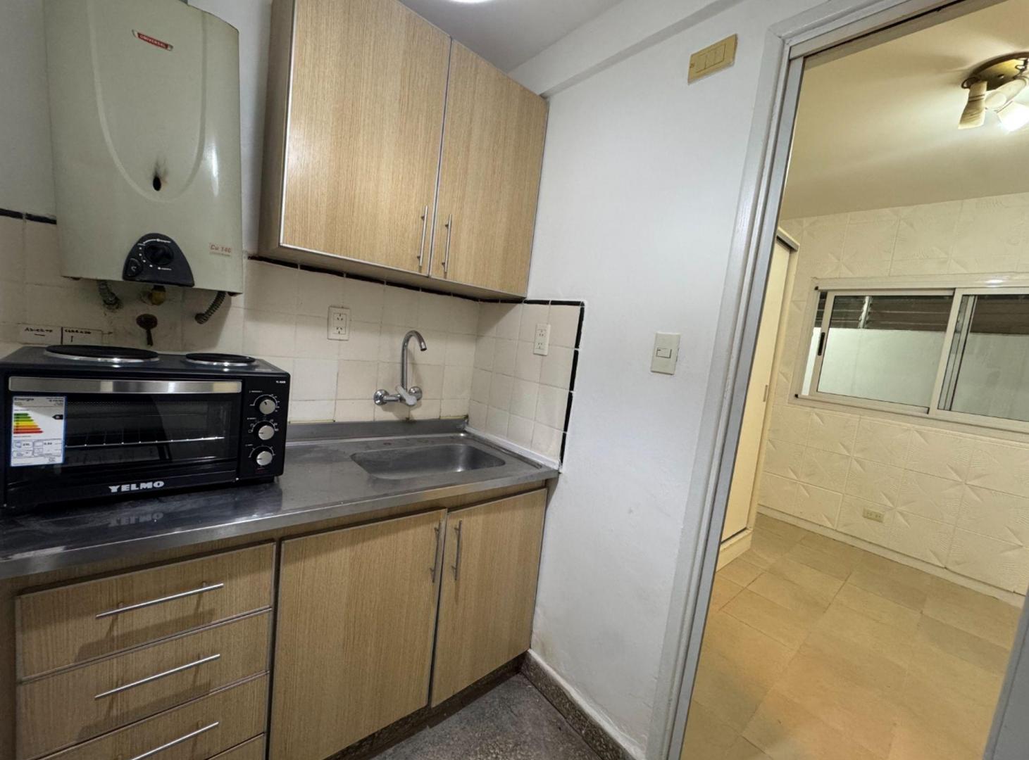 Foto de VENTA 2 AMBIENTES EN PB APTO PROFESIONAL ALMAGRO, imagen 4