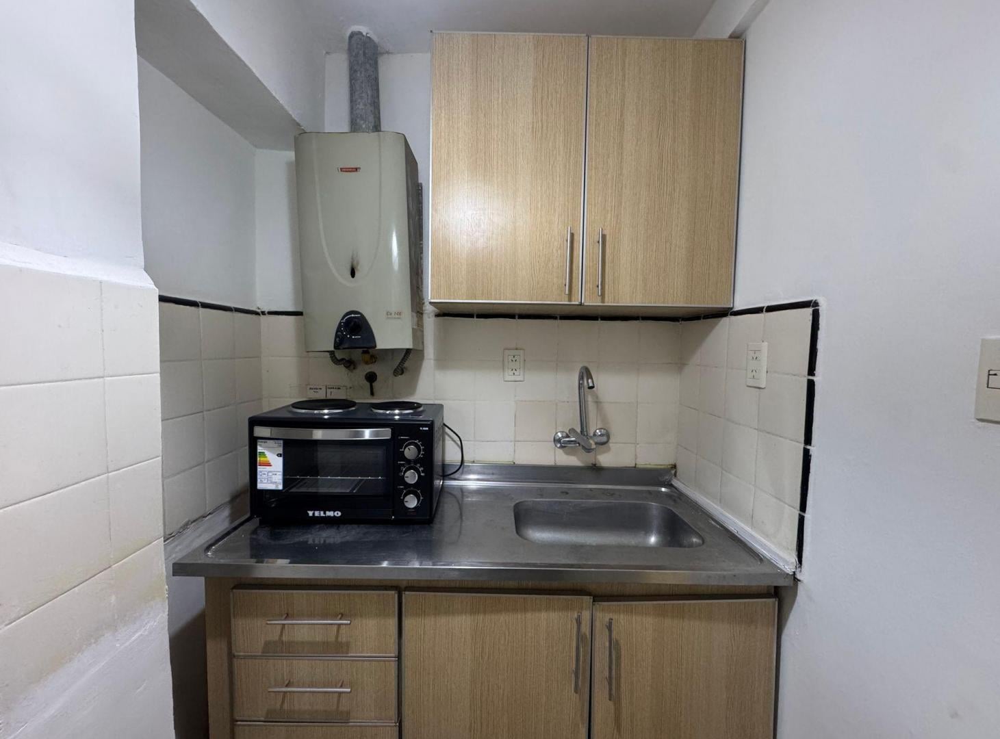 Foto de VENTA 2 AMBIENTES EN PB APTO PROFESIONAL ALMAGRO, imagen 2