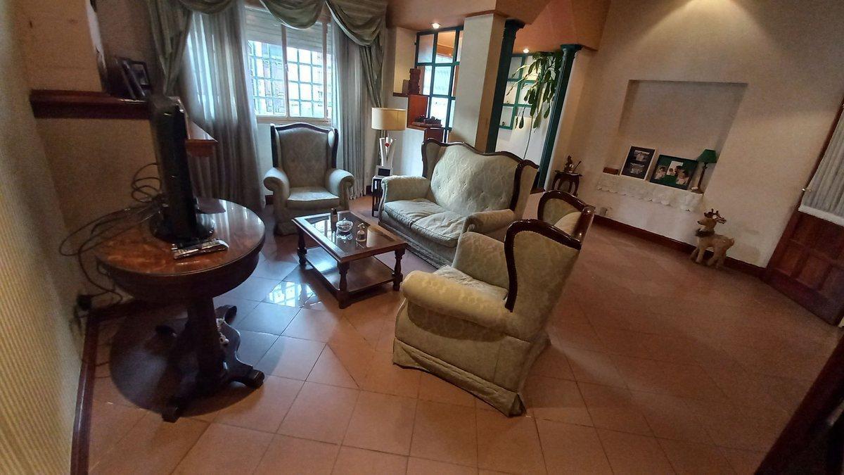Foto de CASA 4 AMB VENTA BARRACAS COCHERA TERRAZA QUINCHO, imagen 3