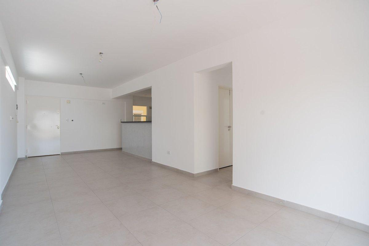 Foto de VENTA DTO 4AMB PATIO-BALCON-JACUZZI. COCHERA, imagen 2