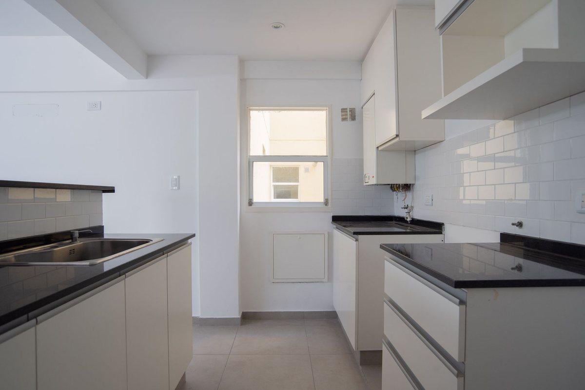 Foto de VENTA DTO 4AMB VILLA DEVOTO BALCON-JACUZZI-COCHERA, imagen 3