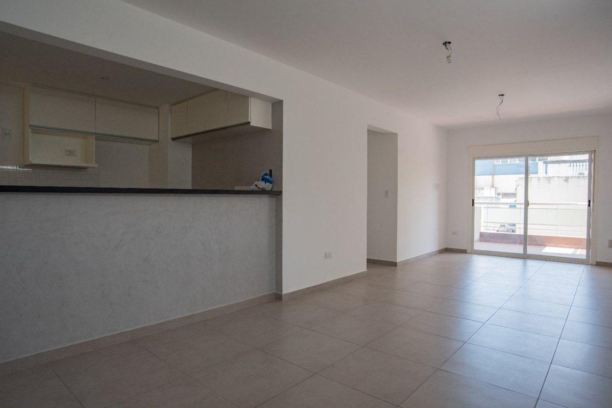Foto de VENTA DTO 4AMB VILLA DEVOTO BALCON-JACUZZI-COCHERA, imagen 2