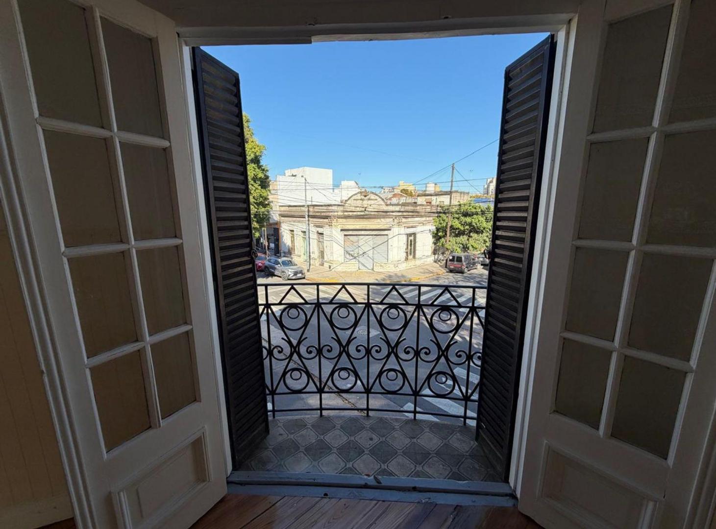 Foto de VENTA PH 4 AMB TERRAZA QUINCHO PARRILLA APT CREDIT, imagen 2