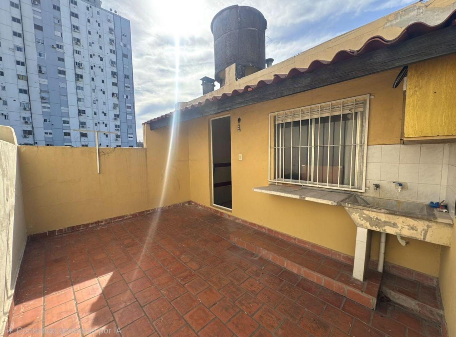 Foto de VENTA PH APTOCRED 4 AMB TERRAZA PISO UNO CHACARITA, imagen 1