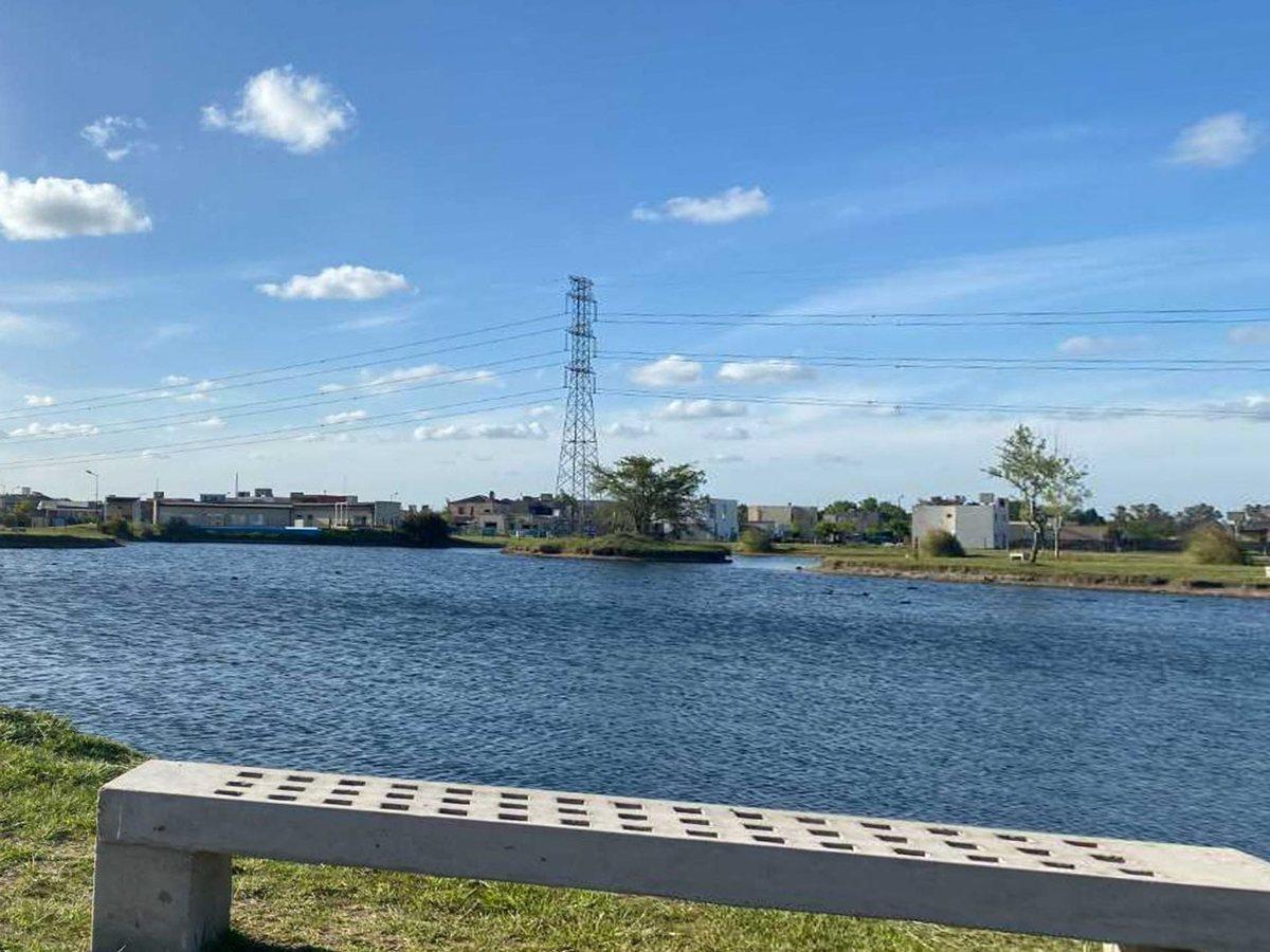 Foto de VENTA CASA 4 AMB BARRIO LAGUNA AZUL EZEIZA, imagen 1